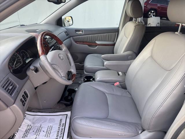 used 2005 Toyota Sienna car, priced at $13,998