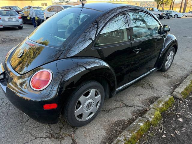 used 2000 Volkswagen New Beetle car, priced at $2,888