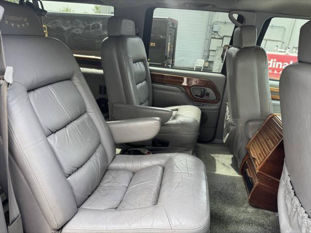 used 1995 GMC Suburban car, priced at $3,998