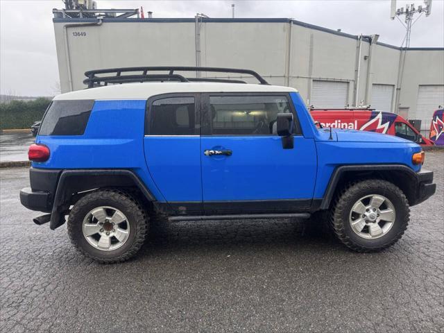 used 2007 Toyota FJ Cruiser car, priced at $16,998