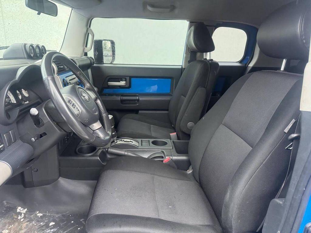 used 2007 Toyota FJ Cruiser car, priced at $15,998