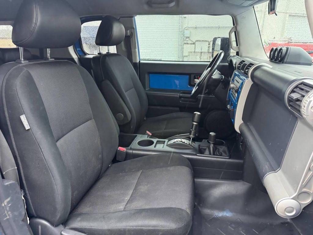 used 2007 Toyota FJ Cruiser car, priced at $15,998