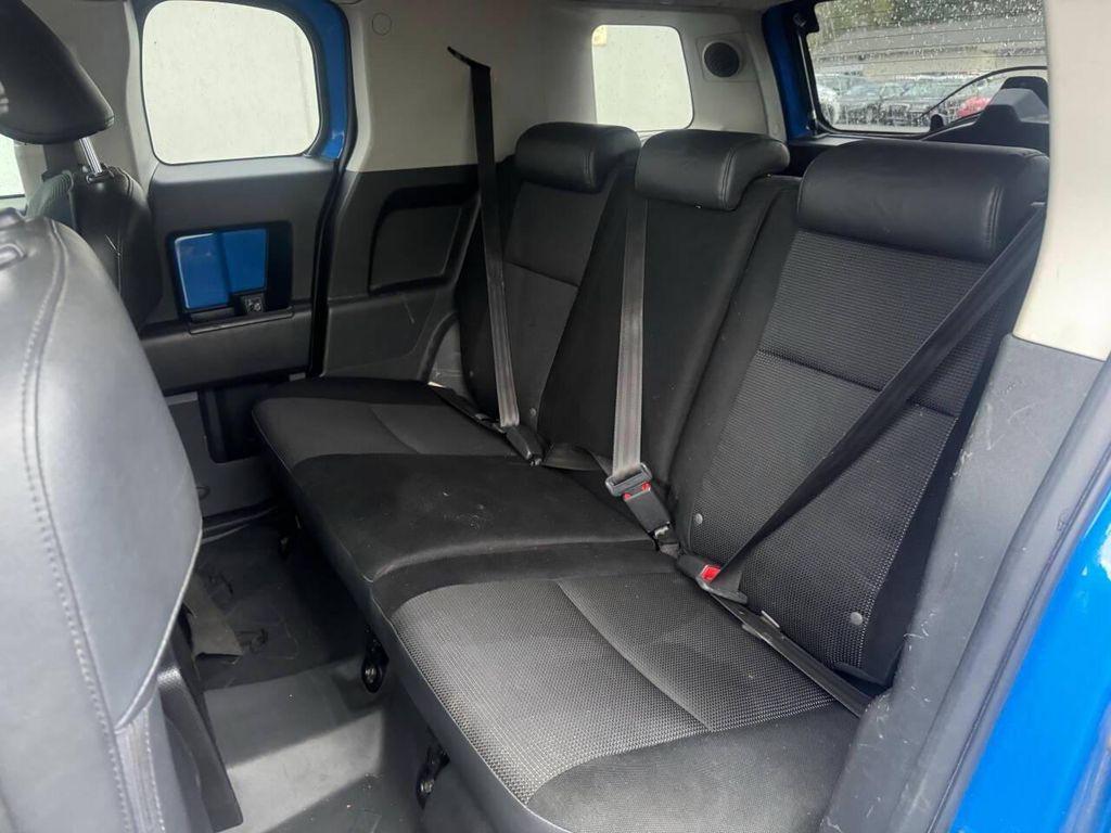 used 2007 Toyota FJ Cruiser car, priced at $15,998