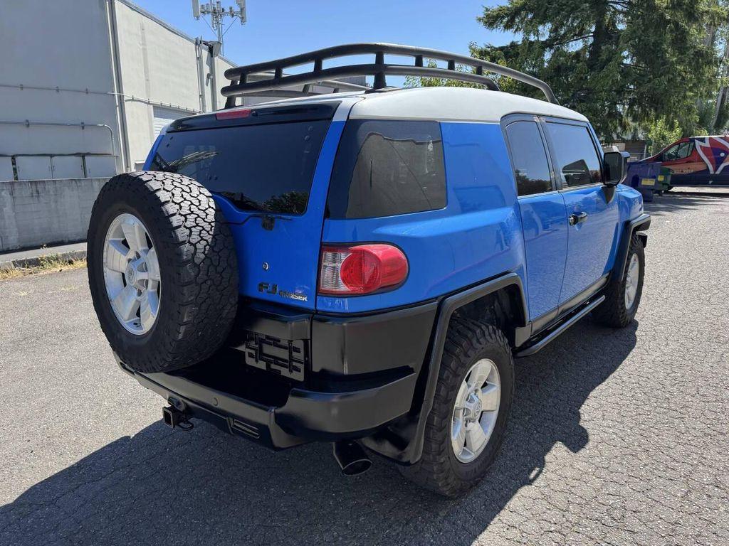 used 2007 Toyota FJ Cruiser car, priced at $15,998