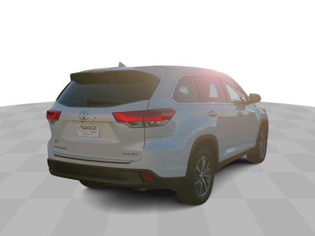 used 2019 Toyota Highlander car, priced at $28,980