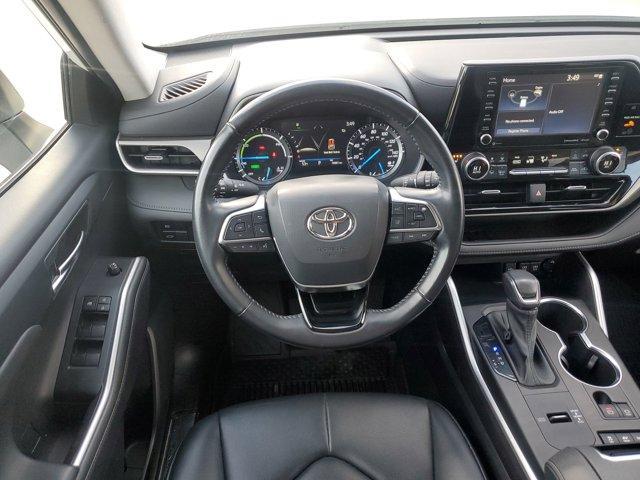 used 2021 Toyota Highlander Hybrid car, priced at $33,980