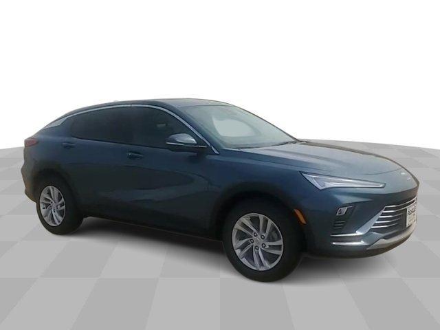 new 2025 Buick Envista car, priced at $27,775