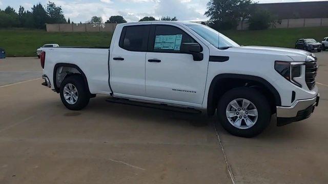 new 2025 GMC Sierra 1500 car, priced at $51,605