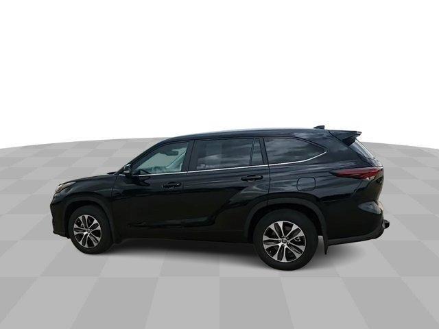 used 2024 Toyota Highlander car, priced at $43,980