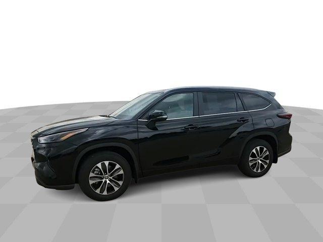 used 2024 Toyota Highlander car, priced at $43,980