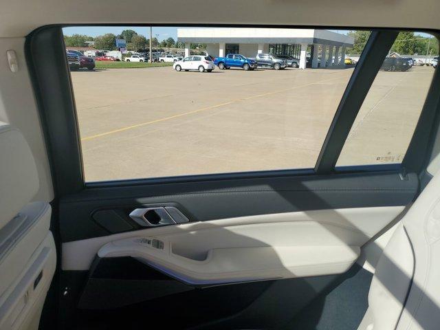 used 2022 BMW X7 car, priced at $51,980