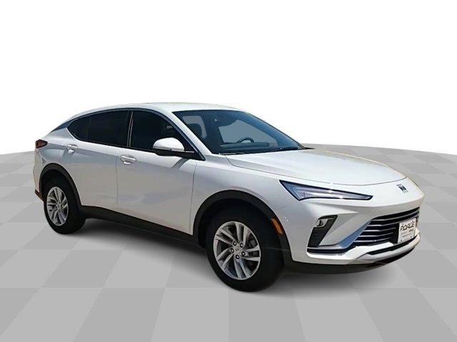 new 2025 Buick Envista car, priced at $25,095