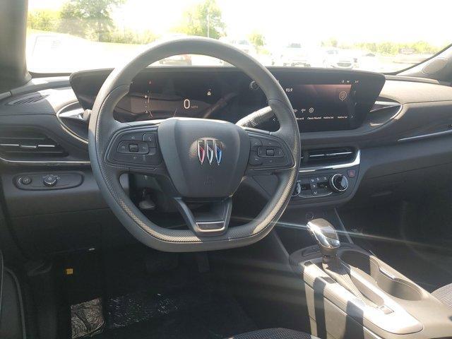 new 2025 Buick Envista car, priced at $25,095