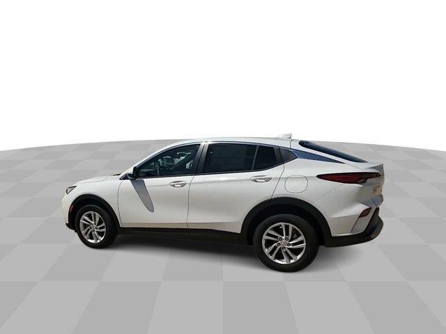 new 2025 Buick Envista car, priced at $25,095