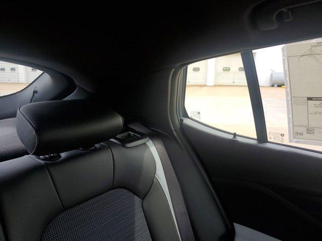 new 2025 Buick Envista car, priced at $25,590