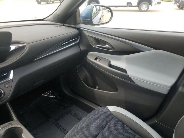 new 2025 Buick Envista car, priced at $25,590