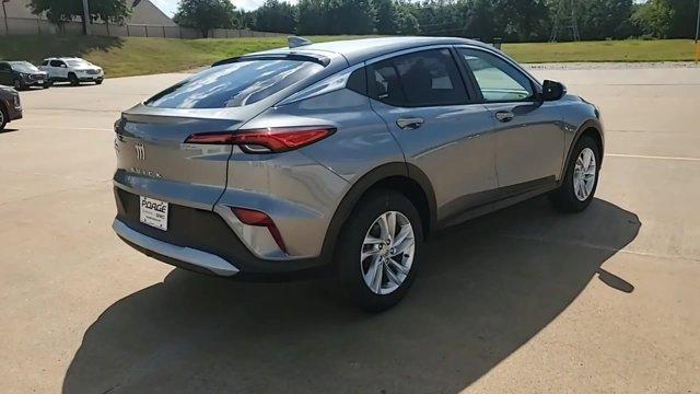 new 2025 Buick Envista car, priced at $27,875