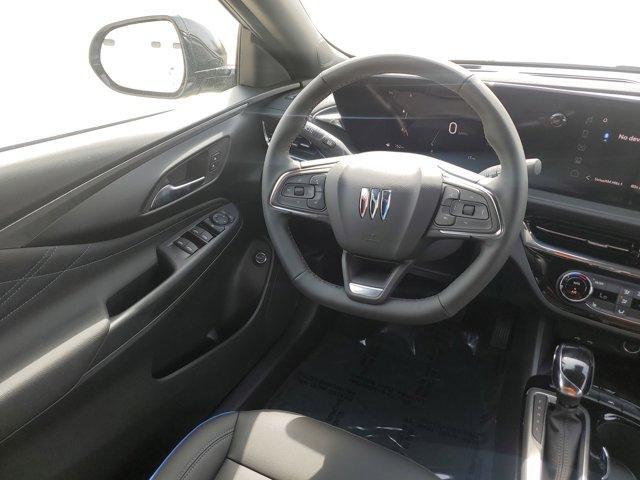 new 2025 Buick Envista car, priced at $29,970