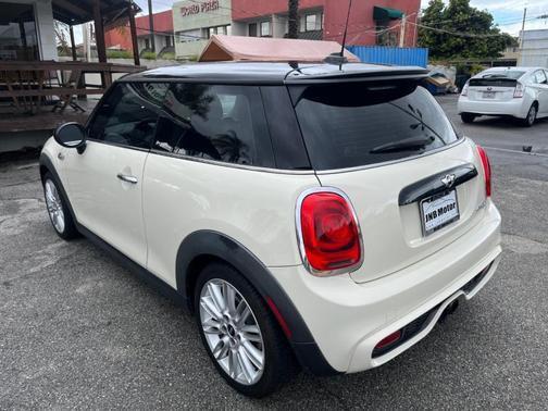 used 2015 MINI Hardtop car, priced at $11,998