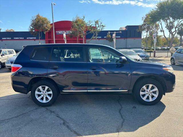 used 2011 Toyota Highlander car, priced at $12,550