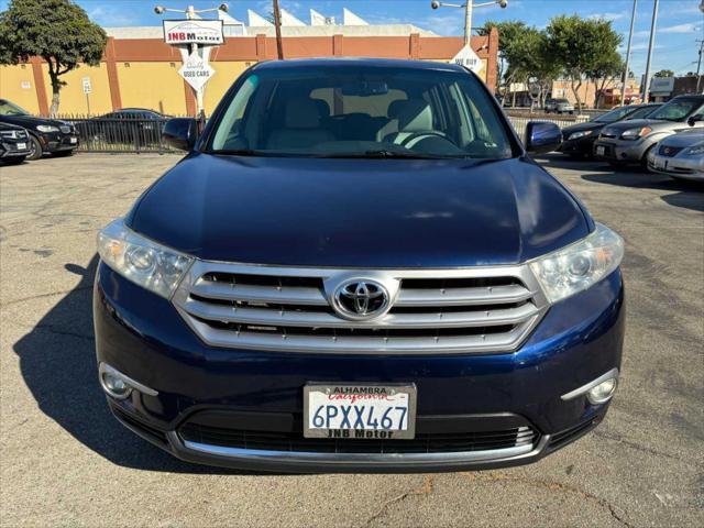 used 2011 Toyota Highlander car, priced at $12,550