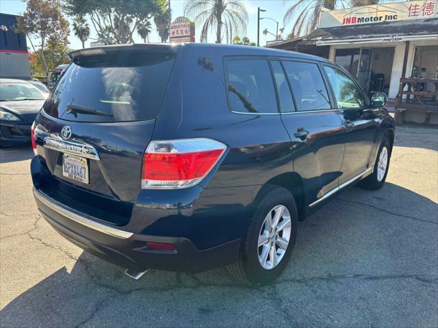 used 2011 Toyota Highlander car, priced at $12,550