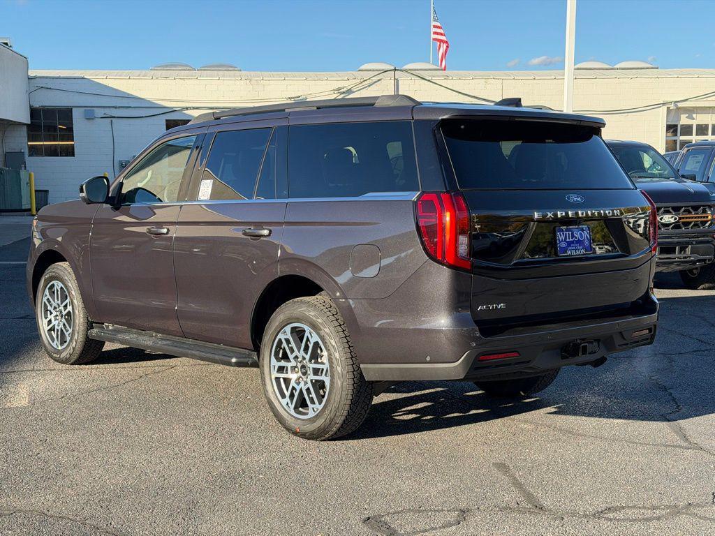 new 2025 Ford Expedition car, priced at $72,225