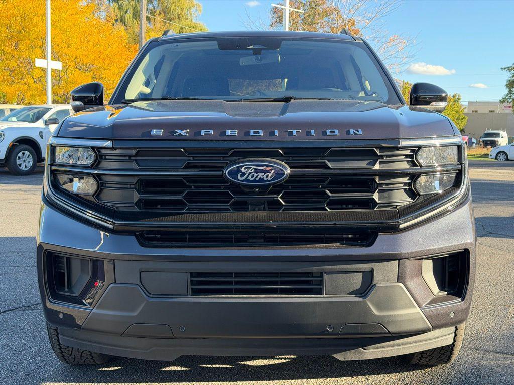new 2025 Ford Expedition car, priced at $72,225