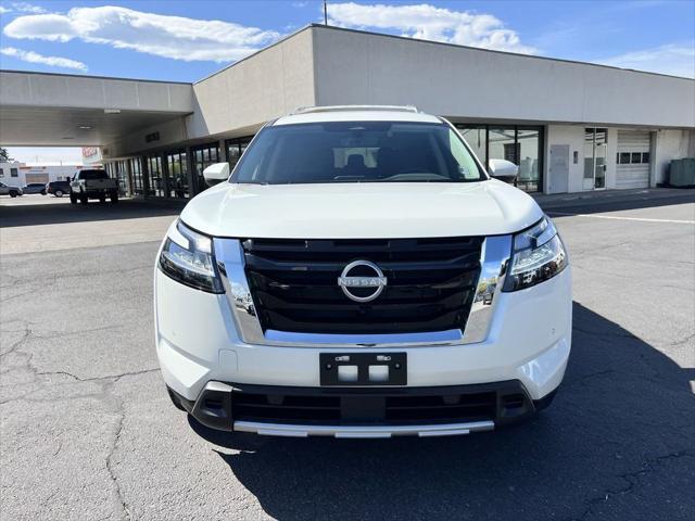 new 2024 Nissan Pathfinder car, priced at $47,225