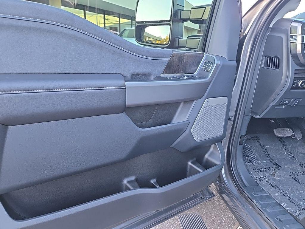 new 2025 Ford F-350 car, priced at $86,217