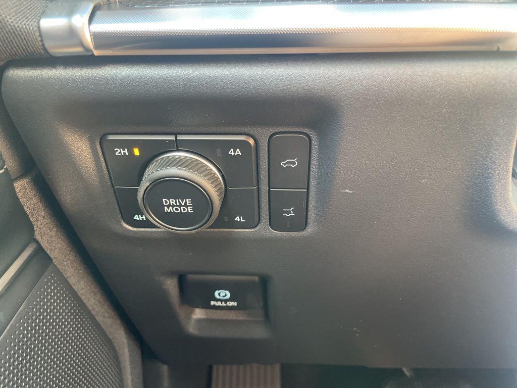 new 2025 Ford Expedition car, priced at $83,990