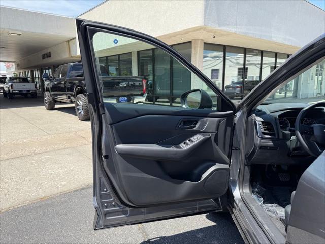 new 2025 Nissan Rogue car, priced at $30,500