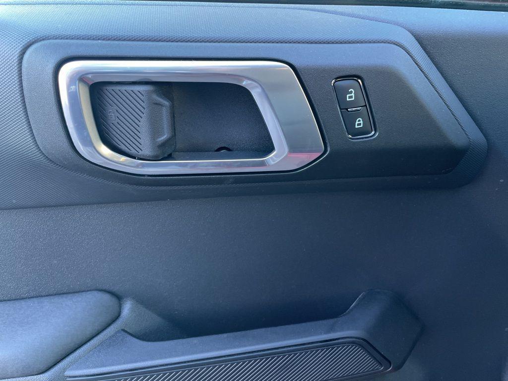 new 2025 Ford Bronco car, priced at $46,255