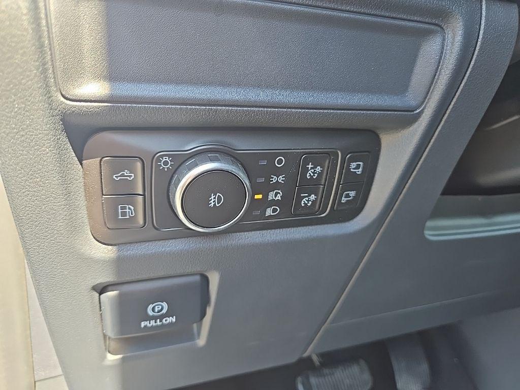 new 2025 Ford F-150 car, priced at $58,684