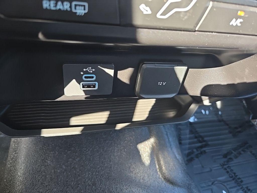 new 2025 Ford F-350 car, priced at $55,562