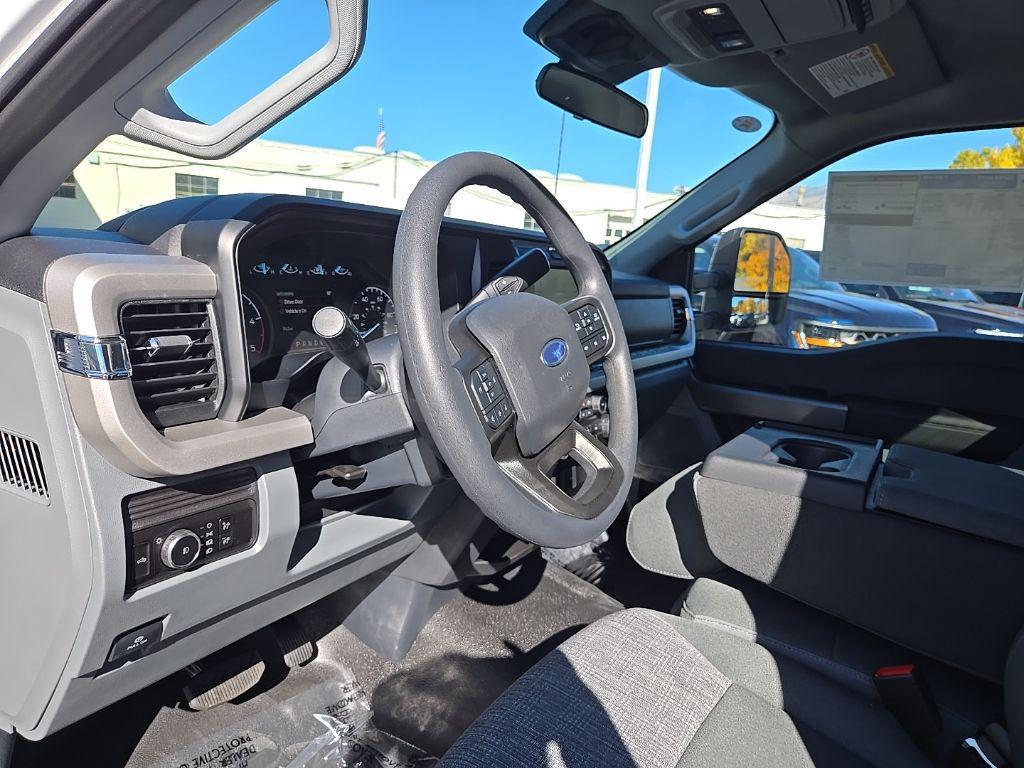 new 2025 Ford F-350 car, priced at $55,562