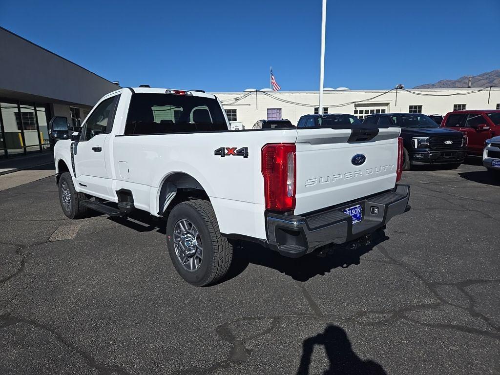 new 2025 Ford F-350 car, priced at $55,562