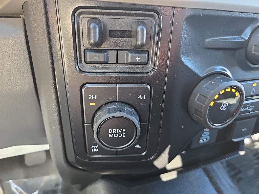 new 2025 Ford F-350 car, priced at $55,562