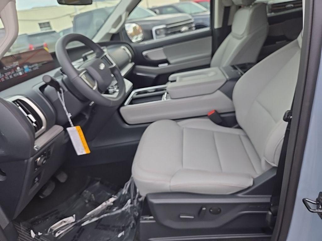 new 2025 Ford Expedition Max car, priced at $76,320