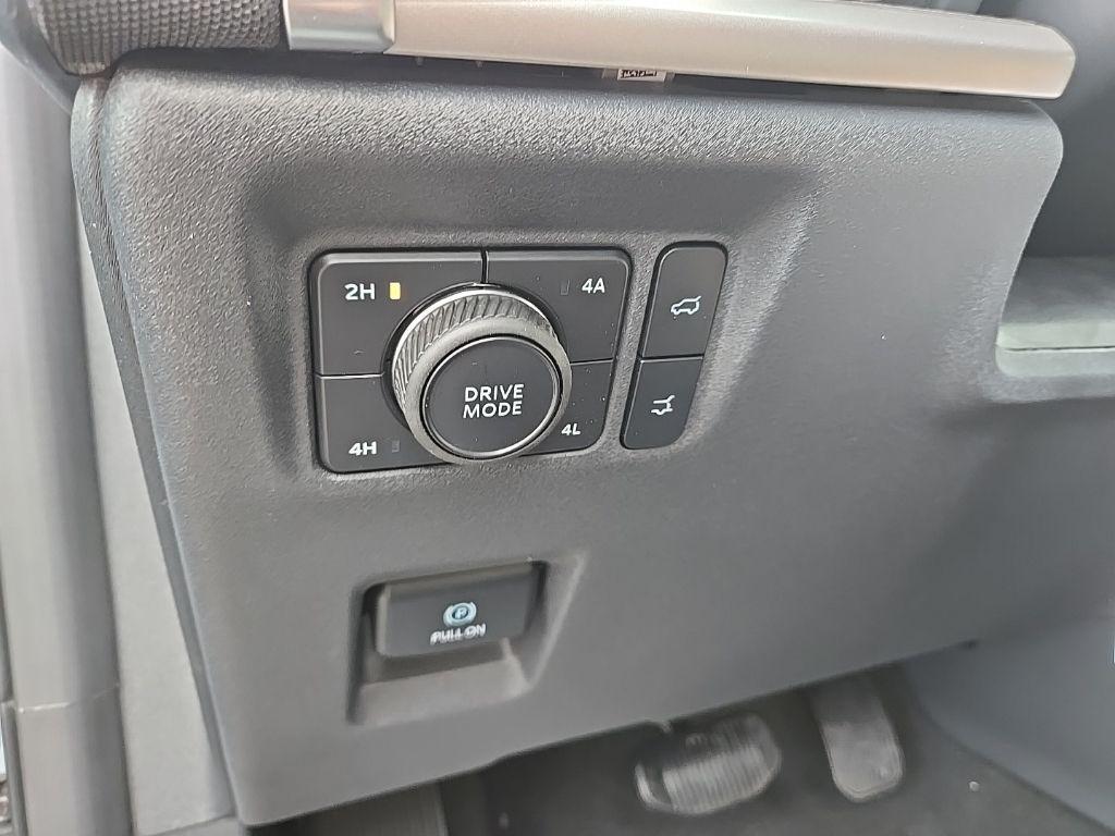 new 2025 Ford Expedition Max car, priced at $76,320