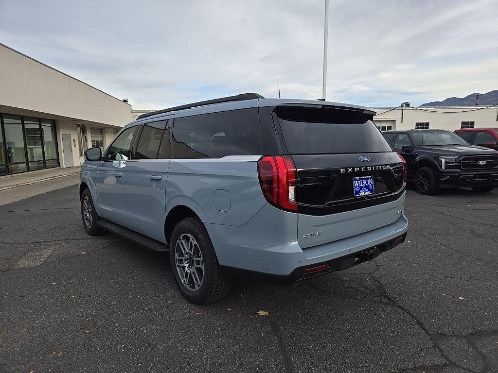 new 2025 Ford Expedition Max car, priced at $76,320