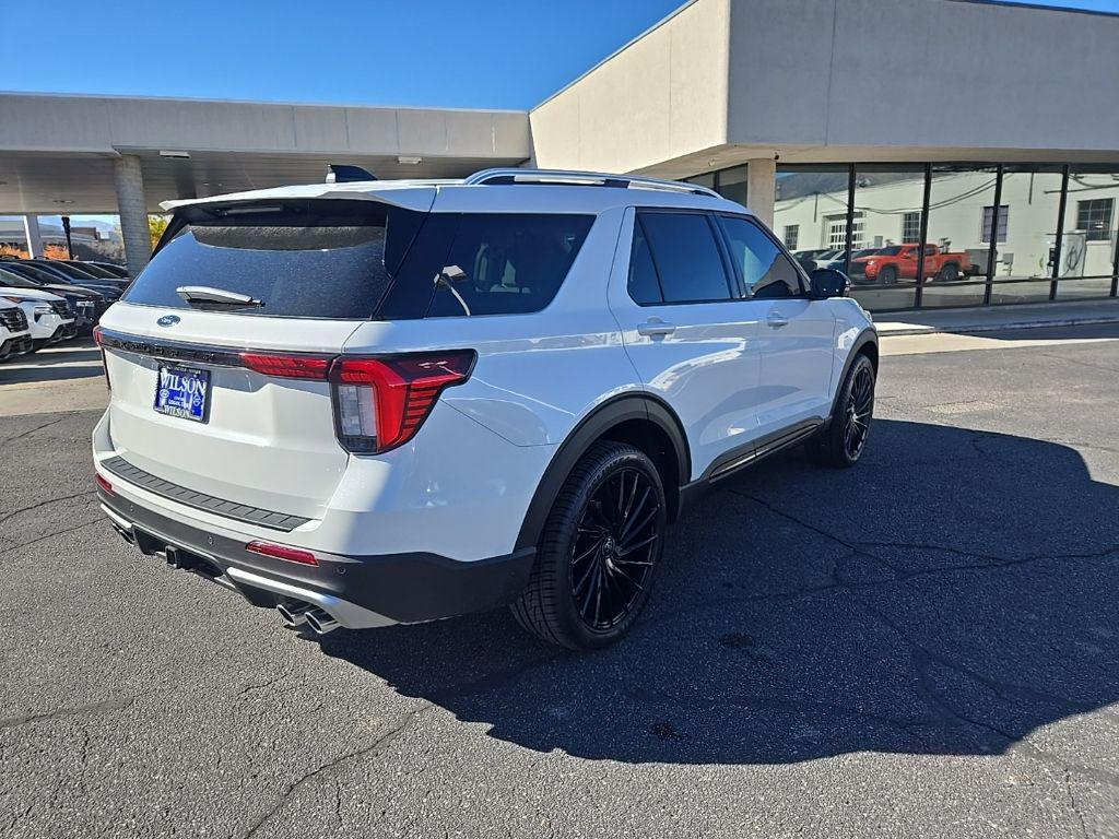 new 2025 Ford Explorer car, priced at $57,569
