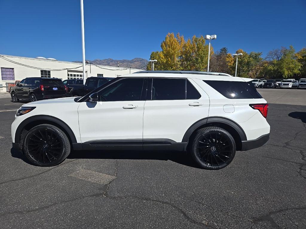 new 2025 Ford Explorer car, priced at $57,569