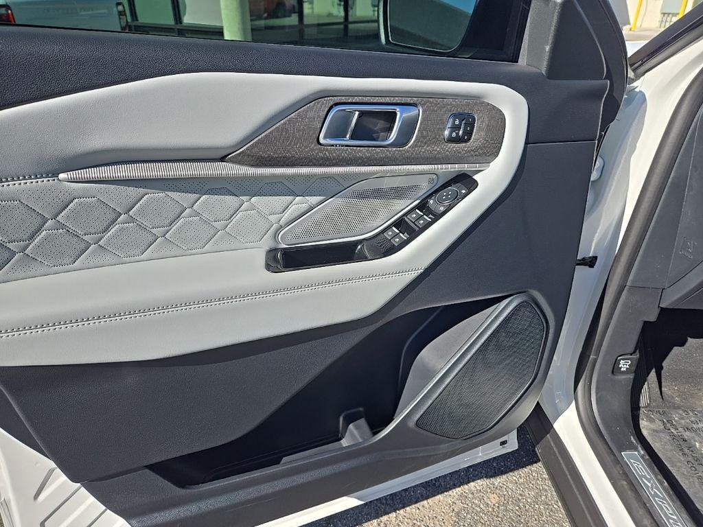 new 2025 Ford Explorer car, priced at $57,569