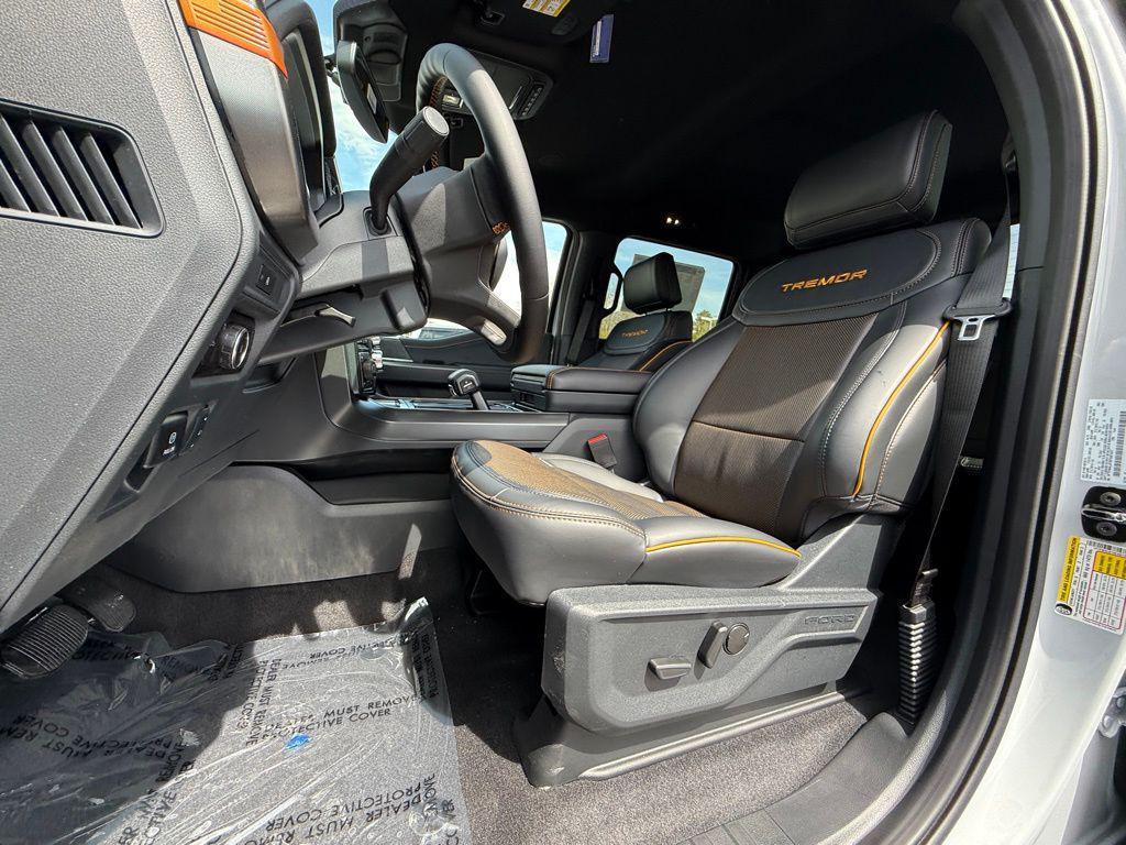 new 2025 Ford F-150 car, priced at $78,077