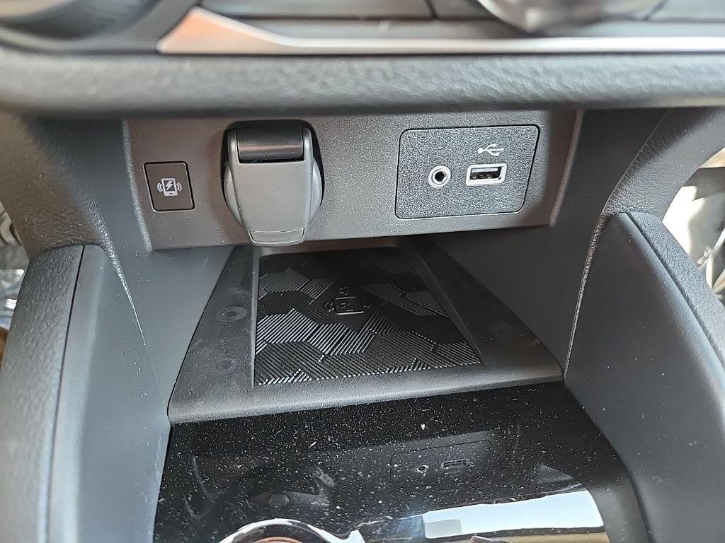new 2025 Nissan Versa car, priced at $20,918