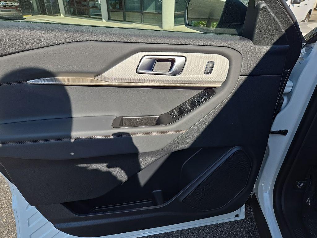 new 2025 Ford Explorer car, priced at $46,782