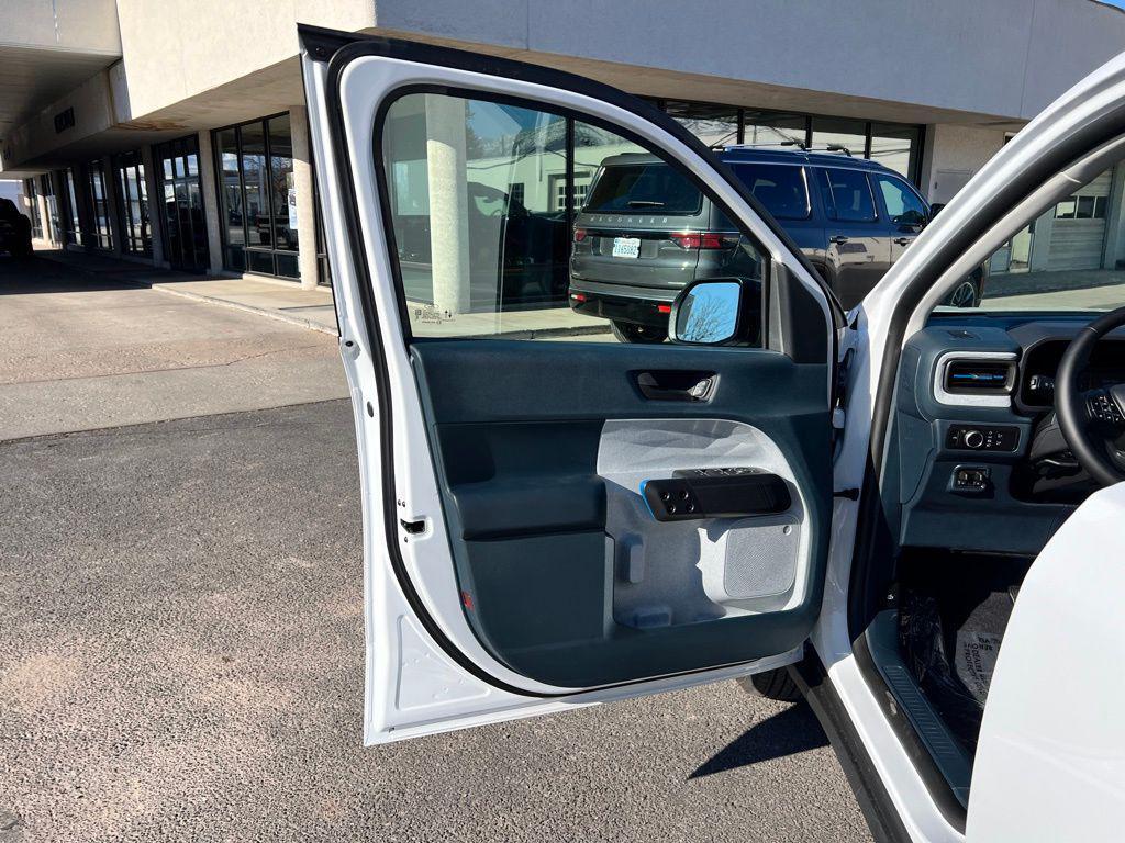 new 2025 Ford Maverick car, priced at $32,072
