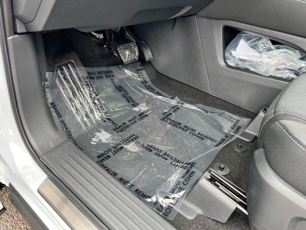 new 2025 Nissan Pathfinder car, priced at $42,667