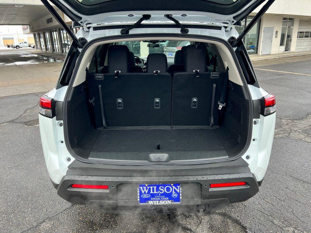 new 2025 Nissan Pathfinder car, priced at $42,667
